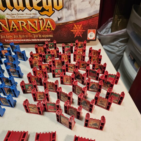 The Chronicles Of Narnia Stratego Board Game Milton Bradley Preowned COMPLETE - Picture 9 of 16